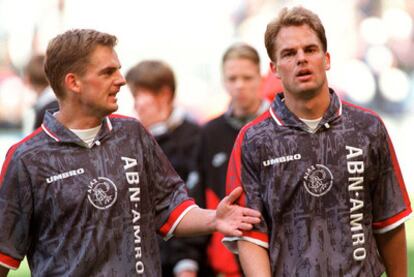 Ronald y Frank de Boer, en 1997 durante un partido con el Ajax.
