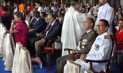 La festividad de la Virgen del Carmen llenó la agenda municipal de actos religiósos. Rita Barberá durante la misa