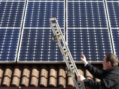 Paneles fotovoltaicos en una planta de Coburgo (Alemania).