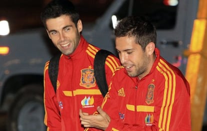 Susaeta con Jordi Alba a su llegada a Ciudad de Panamá.