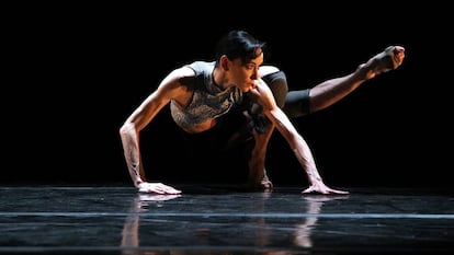 Ensayo de 'Conceal/Reveal' de Russell Maliphant con Lucia Lacarra en los Teatros del Canal.