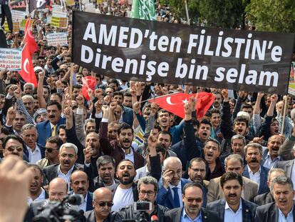 Protestas en solidaridad con Palestina en Diyarbakir, Turquía. 