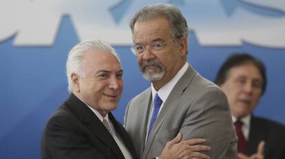 Temer e Jungmann durante a posse do novo ministro da Segurança.