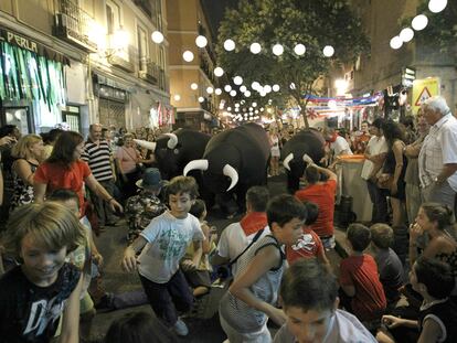 Encierros infantiles en La Latina por las fiestas de La Paloma