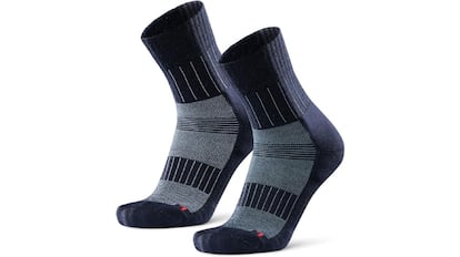 Estos calcetines antiampollas disponen de una buena nota media en Amazon: 4,4 sobre 5 estrellas.