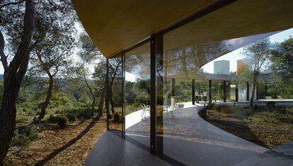 Solo House, una solución residencial en las montañas de Matarraña, dos horas al sur de Barcelona.