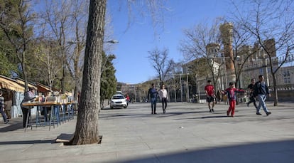 La cuesta de Moyano, en una foto de este domingo.