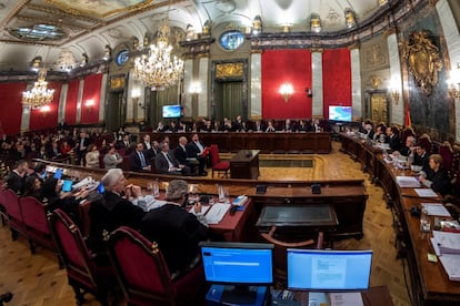 Vista general de la Sala de Plenos del Tribunal Supremo donde se ha iniciado el juicio del 'procés'.