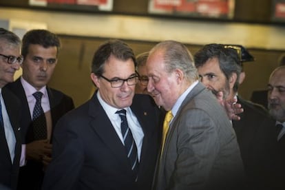 Artur Mas saluda al Rey en Barcelona 