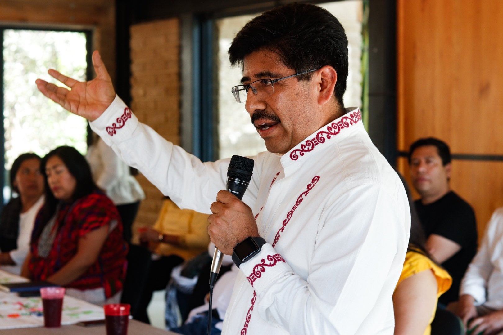 Hugo Aguilar: entre la derecha y la izquierda. Yoots