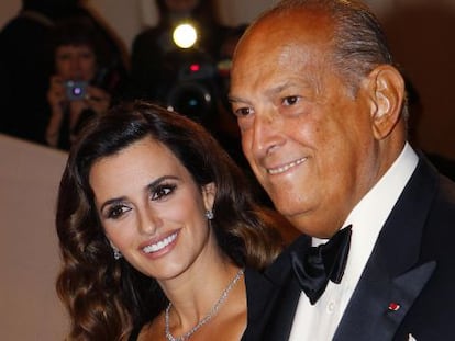 Penélope Cruz i Óscar de la Renta en una gala del MET el 2011