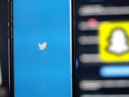 'Sticker' de Twitter dentro de Snapchat.