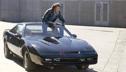 Michael Knight y KITT, los dos protagonistas de 'El coche fantástico'.
