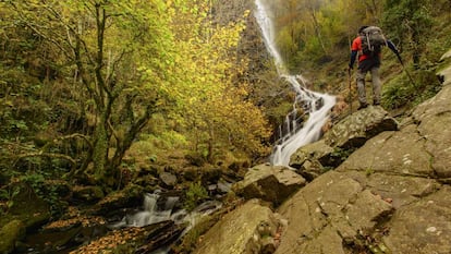 Ruta de la Cascada Seimeira, en la comarca asturiana de los Oscos. 