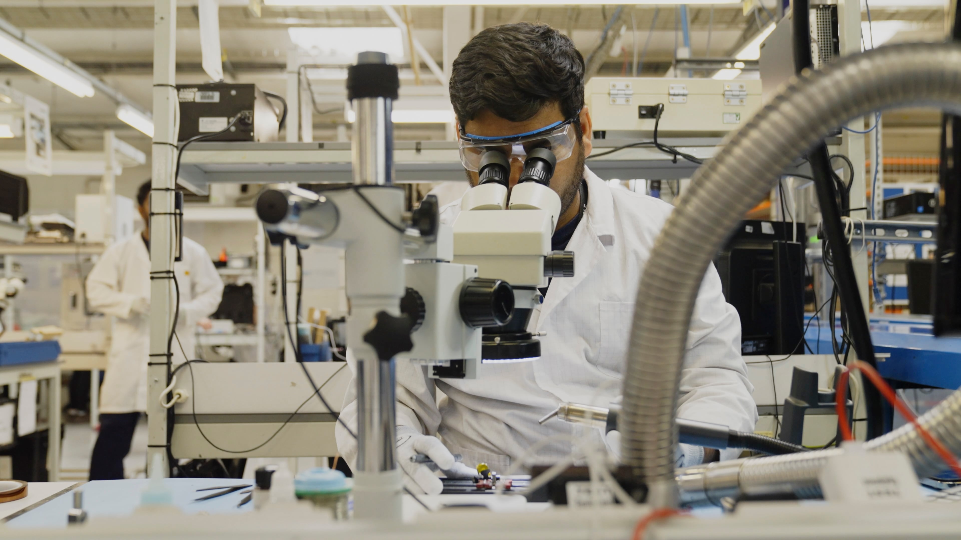 La empresa que factura 3.000 millones de euros vendiendo móviles de segunda mano