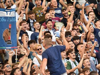 La hinchada de Lazio en el partido ante el Génova.