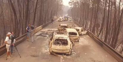 La carretera de la muerte, al día siguiente de la tragedia.