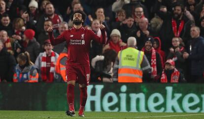 Salah comemora o único gol da partida em Anfield Road.