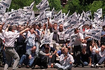 Policías participantes en la manifestación de ayer en el paseo de la Castellana.