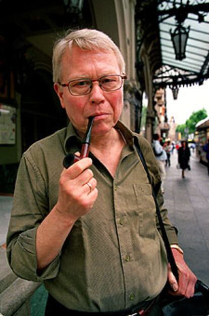 Harry Kupfer, frente al Liceo de Barcelona.