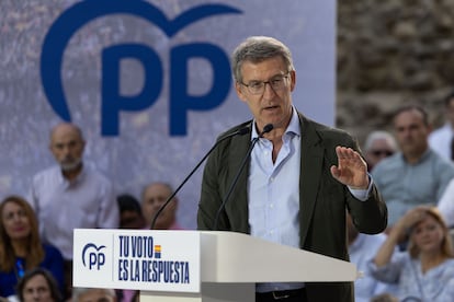 El presidente del PP, Alberto Núñez Feijóo, en un acto con motivo de las elecciones europeas este lunes, en Talavera de la Reina (Toledo).