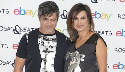 Alejandro Sanz y Raquel Perera.