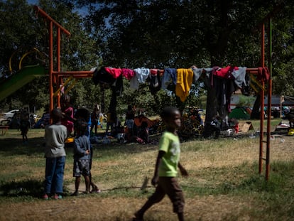 Programa ‘Quédate en México’: Un campamento de migrantes haitianos en Ciudad Acuña (México)