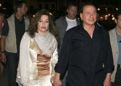 Silvio Berlusconi y Verónica Lario cuando eran matrimonio.
