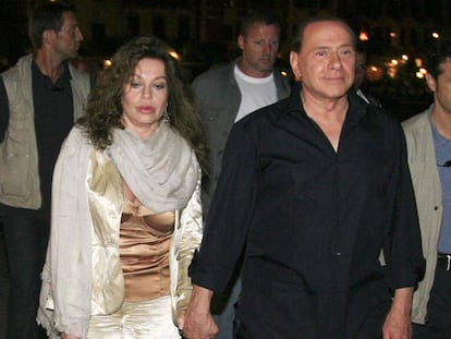 Silvio Berlusconi y Ver&oacute;nica Lario cuando eran matrimonio.