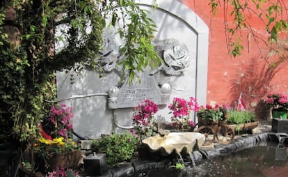 El jardín del local en memoria de Tove Ditlevsen.