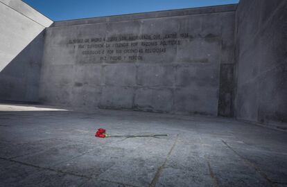 Estado actual del memorial a los fusilados en la Guerra Civil en el cementerio de La Almudena.
 