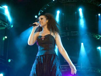 Mónica Naranjo, durante una actuación.