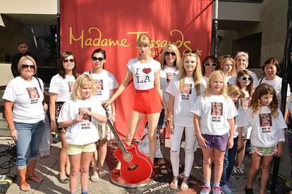 Madame Tussauds Hollywood Unveils New Taylor Swift Wax Figure To Celebrate Her New Album «1989»