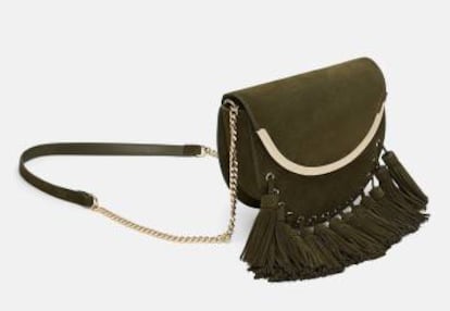 Bolso con flecos de Zara.