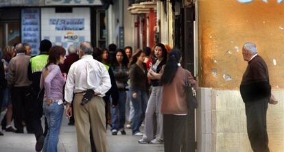 Trabajadoras del sexo en las calles de Velluters. 