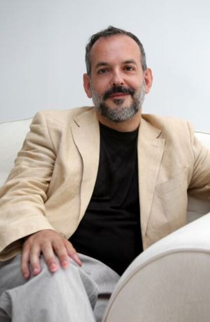 Miguel A. Delgado, escritor y comisario de exposiciones.