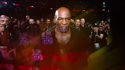 Una pantalla durante la pelea entre Paul y Tyson, emitida en Netflix el pasado 16 de noviembre de 2024.