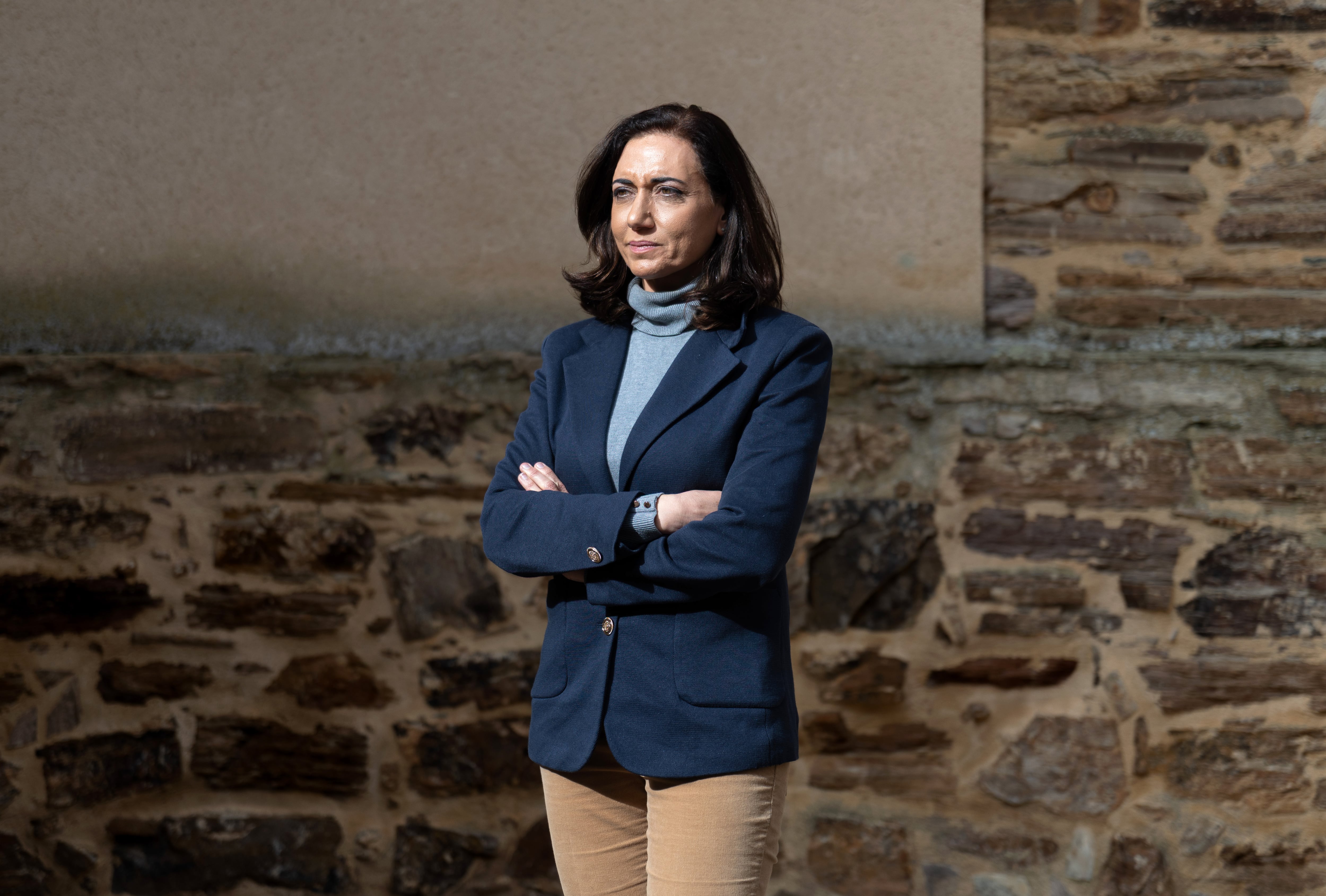 La candidata de UPL en las elecciones autonómicas, Alicia Gallego, en Santa María del Páramo (León).