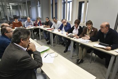 Reunión de los representantes de los sindicatos de la Función Pública celebrada ayer en la sede de Comisiones Obreras.