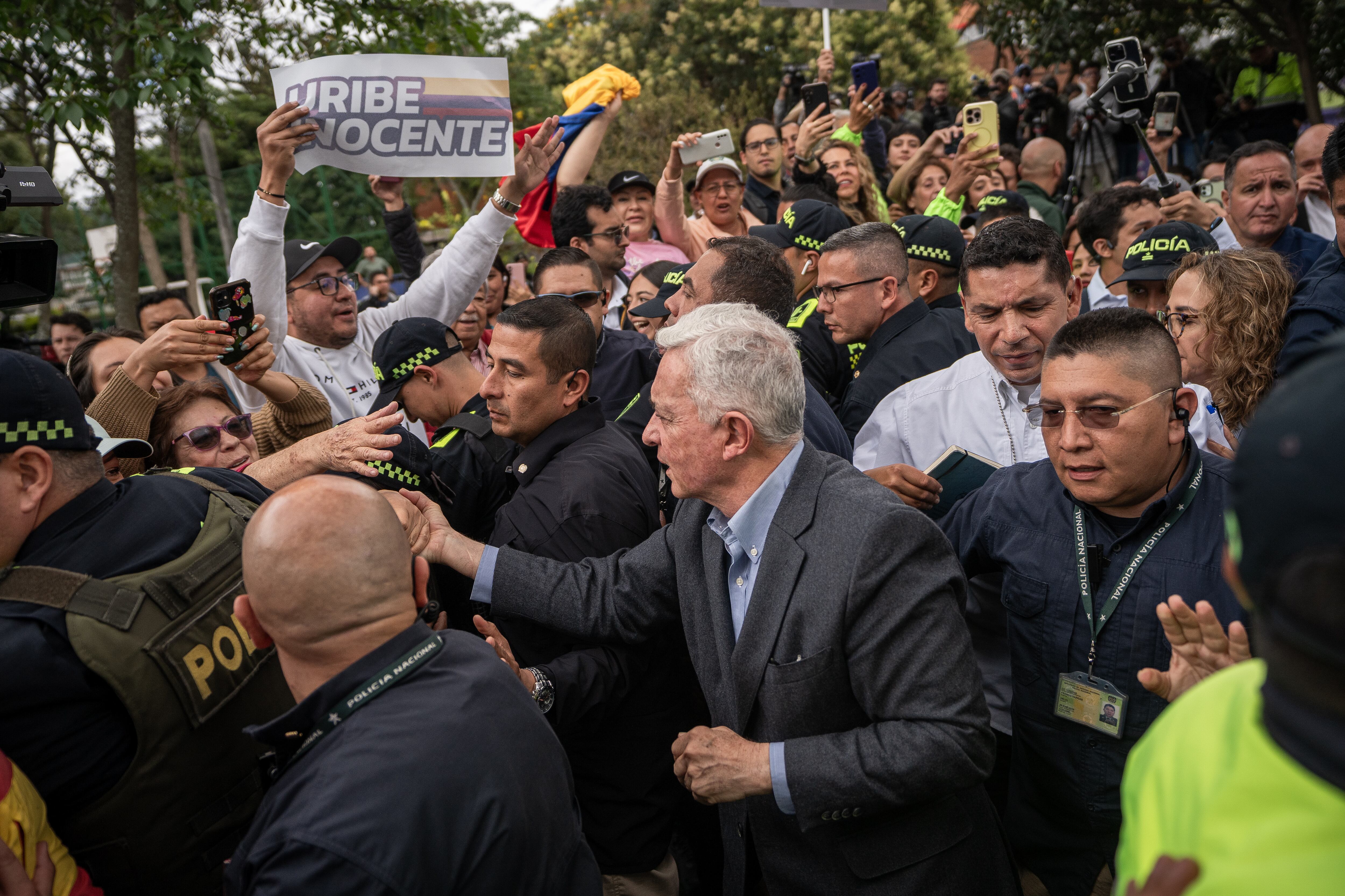 La Corte Suprema de Justicia ratifica la libertad de Álvaro Uribe en el caso de manipulación de testigos