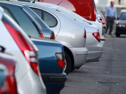 Coches aparcados en Madrid