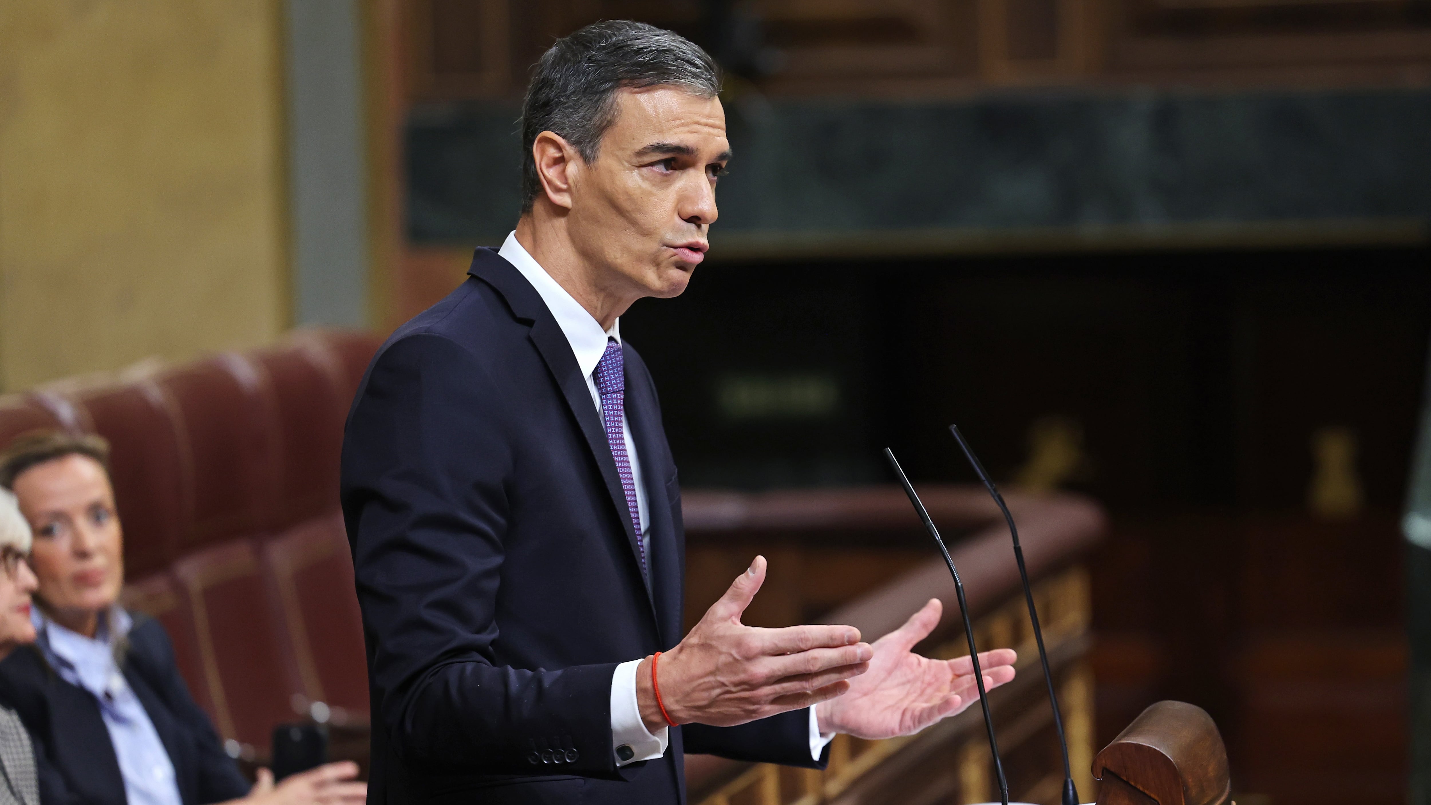 Sánchez se lanza contra las privatizaciones del PP: “Han convertido Madrid en un casino donde Quirón siempre gana”