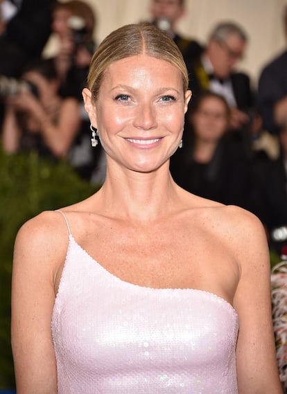 Paltrow a su llegada a la alfombra roja de la gala MET de 2017.