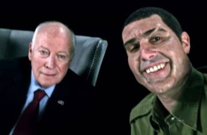 Dick Cheney y Sacha Baron Cohen (caracterizado de soldado israelí que ama las armas) durante la grabación de 'Who is America?'.