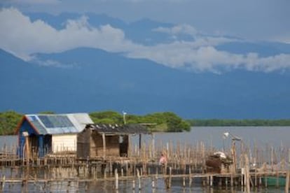 Palafitos en la Ciénaga Grande de Santa Marta, en el departamento de Magdalena (Colombia).