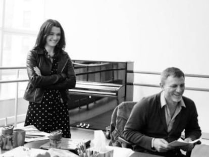 Rafe Spall, Rachel Weisz y Daniel Craig durante los ensayos de 'Traición', de Harold Pinter, en la versión de Mike Nichols.