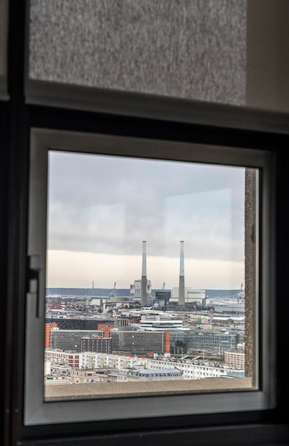 Vista del puerto de Le Havre (Normandía) desde lo alto de la torre del Ayuntamiento.