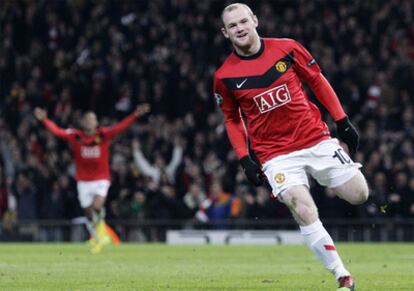 Wayne Rooney celebra un gol.