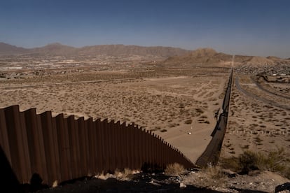 The border wall of Mexico with the United States, seen from Ciudad Juárez, Chihuahua, on January 18, 2025.