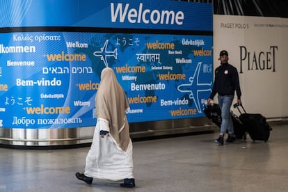 Imagem do terminal internacional do aeroporto John F. Kennedy, de Nova York, na segunda-feira.